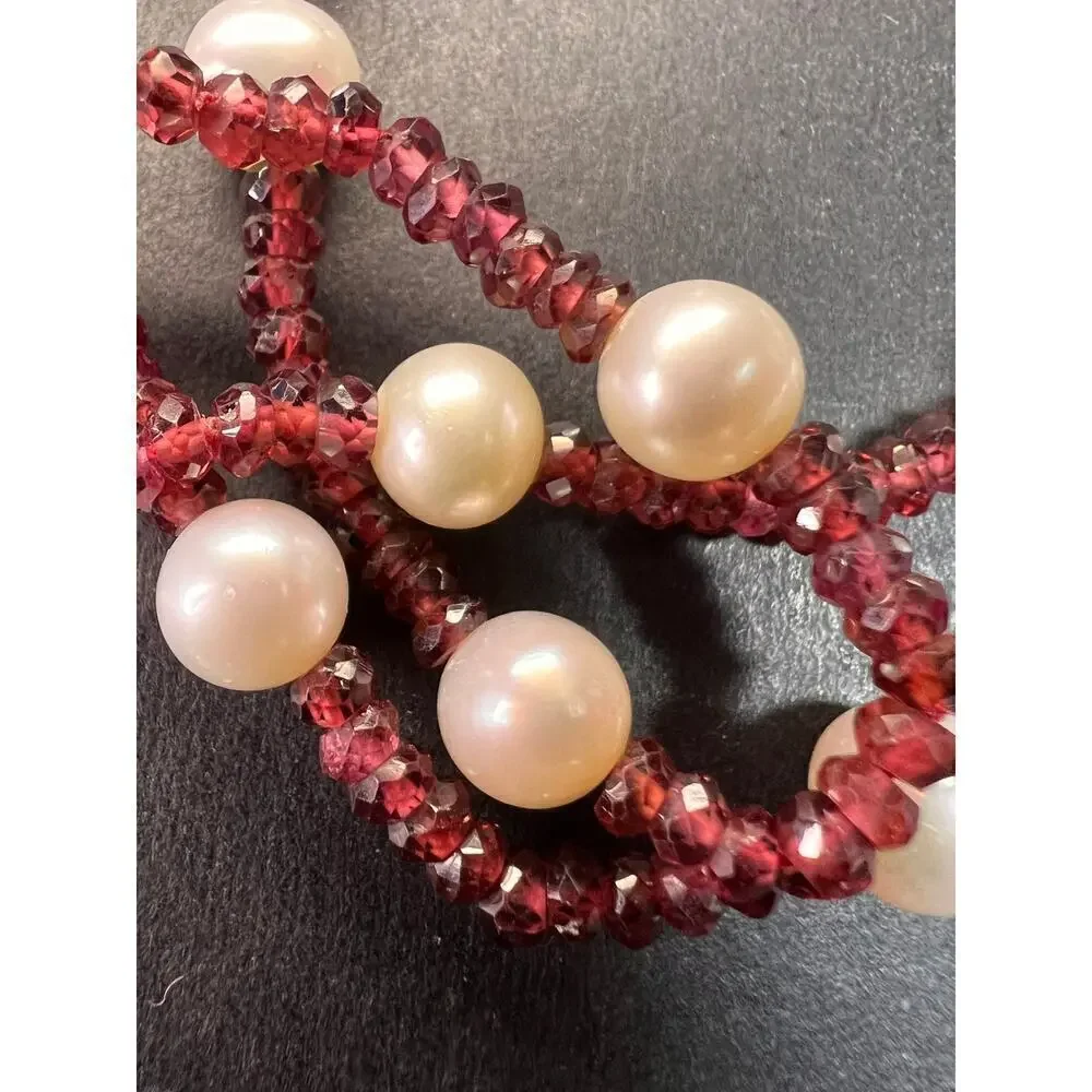 14k gold garnet and pearl station necklace 18 inches